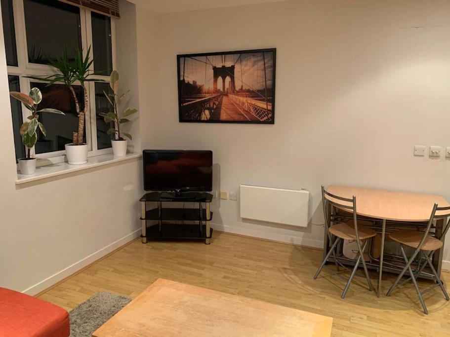 Stunning 2 Bed Flat! Centrally Located In London, Uk! Dış mekan fotoğraf